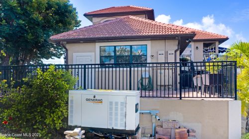 2255 Tropical Trl, Merritt Island FL 32952-4102 exterior