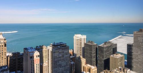 180 Pearson St, Chicago IL  60611-2130 exterior