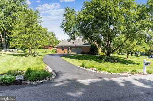 1711 Grandads Ln, Silver Spring, MD 20905-5566