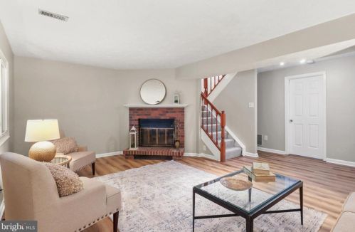 6023 Chicory Pl, Alexandria VA 22310-1795 exterior