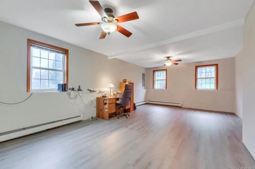 2478 Mt Hope Rd, Middletown NY 10940-7317 exterior