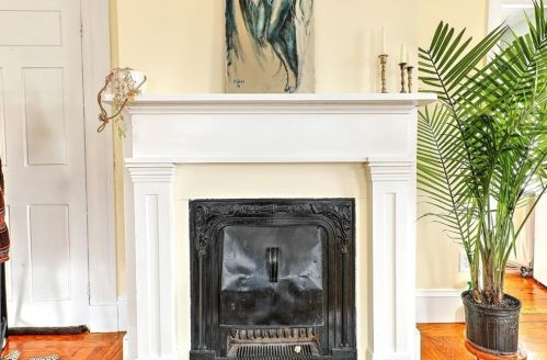 69 Arnold St, Providence RI 02906-1065 exterior