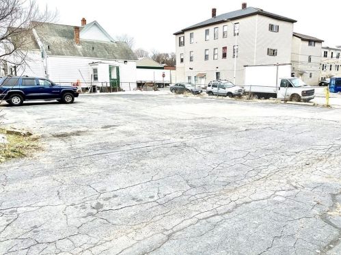 29 Cp St, Worcester MA 01603-2806 exterior