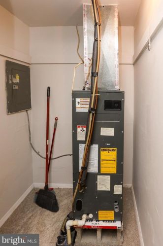 280 Bridgewater Rd, Chester PA 19014-2957 exterior