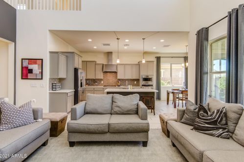 31314 1 Pl, Phoenix AZ 85022-2316 exterior