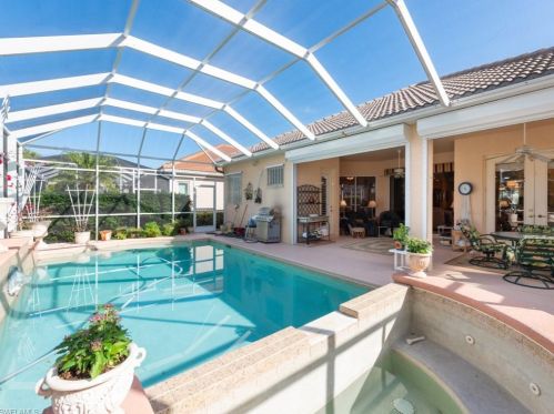 3535 Grand Cypress Dr, Naples FL 34119-7923 exterior