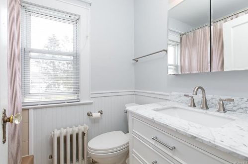 45 Mitchell Ave, Poughkeepsie NY 12603-3420 exterior