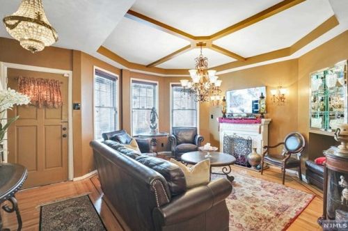 40 Eldorado Pl, Union City, NJ 07086-7004