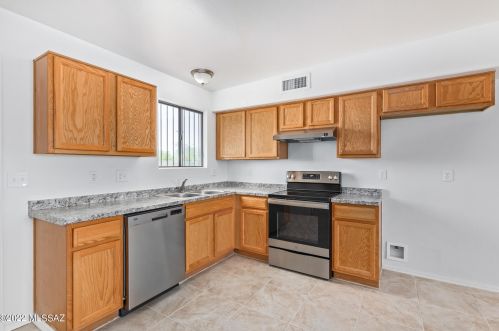 6280 Benton Ave, Tucson AZ 85711-1118 exterior