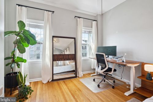 503 22nd St, Philadelphia PA  19146-1256 exterior