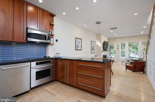 1908 New Hampshire Ave, Washington DC 20009-3310 exterior