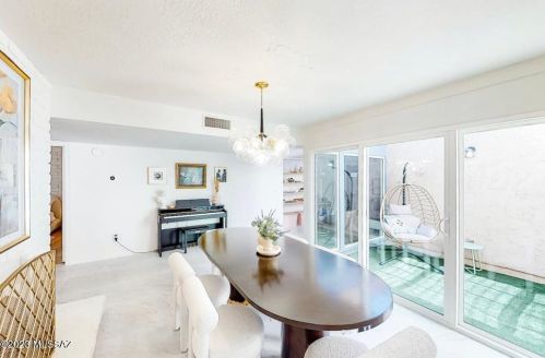 5694 Camino De La Noche, Tucson AZ  85718-4421 exterior