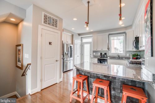 909 Montgomery, Alexandria VA 22314-1638 exterior