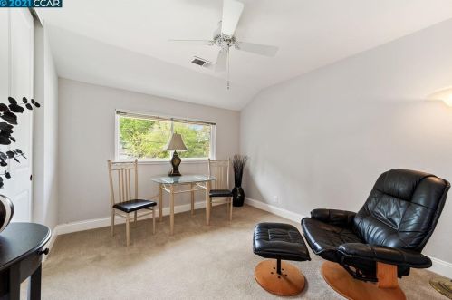 907 Hastings Dr, Concord CA 94518-3821 exterior