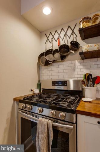 5150 Cedar Ave, Philadelphia PA 19143-1524 exterior