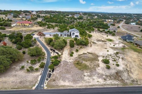 142 Wizard Way, Spring Branch TX 78070-5532 exterior