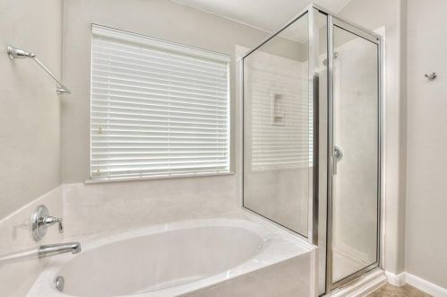 1211 Sunny Mdw Loop, Georgetown TX 78626-7090 exterior