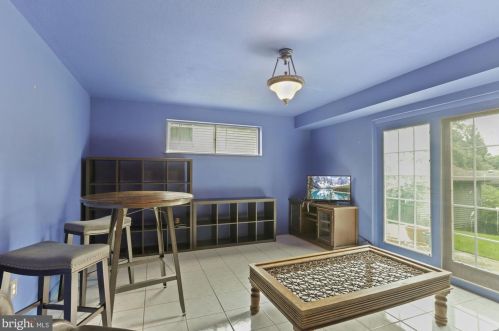 906 Belgrade Rd, Silver Spring MD 20902-3248 exterior