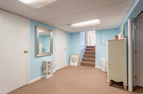 17 Dryden Way, Commack NY 11725-1927 exterior