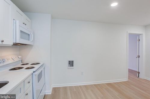 1602 17 St, Philadelphia PA 19132-3930 exterior