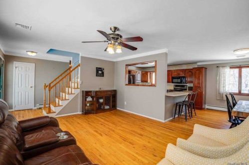 1 Millet St, Huntington Station NY 11746-8021 exterior