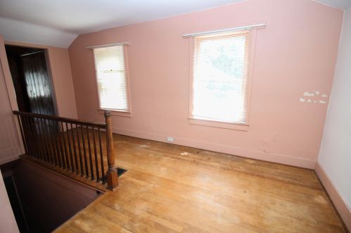 227 2 Ave, Three Rivers MI 49093-1104 exterior