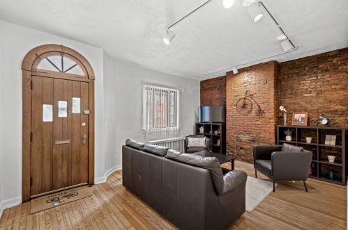 73 19th St, Pittsburgh, PA 15215-2754