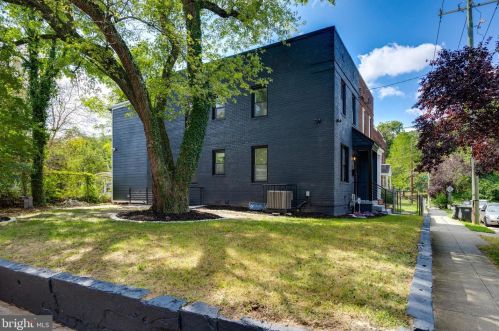 4207 Eads St, Washington DC 20019-3440 exterior