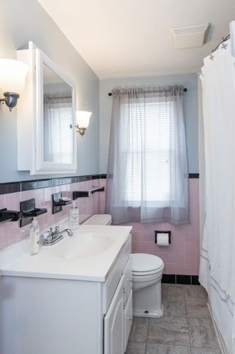 200 Island Pond Rd, Springfield MA 01118-1034 exterior