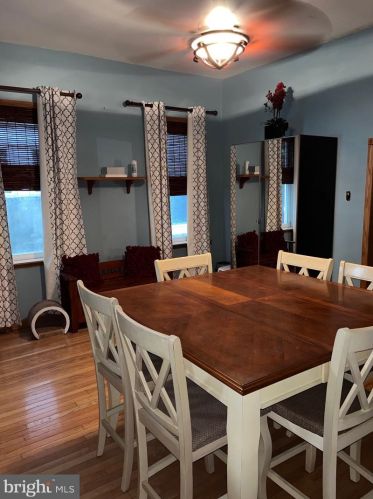 3422 Henry Ave, Philadelphia PA 19128-3101 exterior