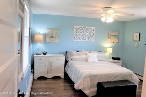 804 Atlantic Ave, Point Pleasant Beach NJ 08742-2914 exterior