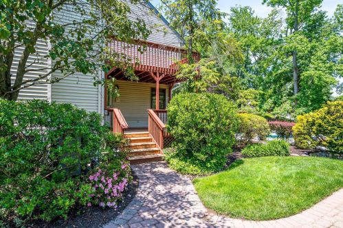 102 King St, Edison NJ 08820-1023 exterior