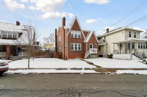 1614 Aurelius St, Pittsburgh, PA 15218-2002