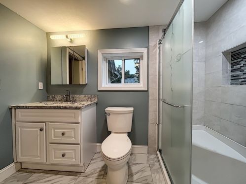 74 Forest Glen Rd, Springfield MA  01106-1115 exterior