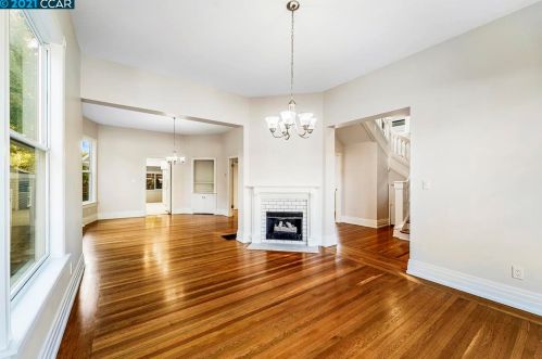 2584 Martin Luther King Jr Way, Berkeley CA 94704-2618 exterior