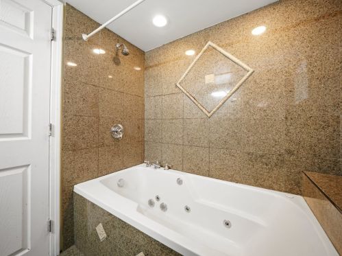 3407 Newcastle Ave, Chicago IL 60634-4832 exterior