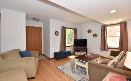 3817 87th St, Milwaukee WI  53222-2840 exterior