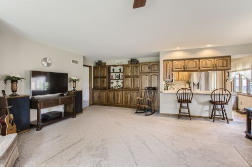 351 Everett Ave, Bull Valley IL 60014-7119 exterior