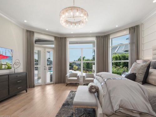 320 Devils Bight, Naples FL 34103-2432 exterior