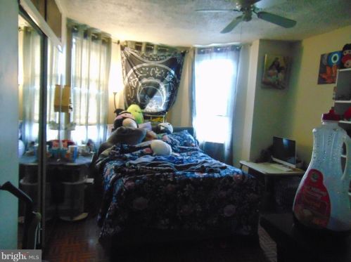 46 21 St, Camden NJ 08105-3707 exterior