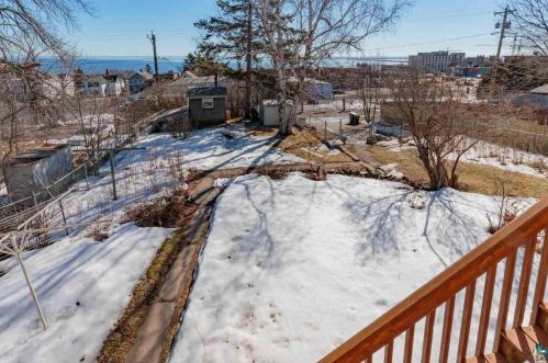 714 5 St, Duluth MN 55806-2444 exterior