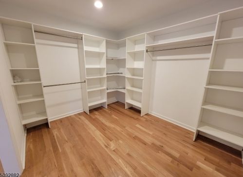 9 Apache Trl, Rockaway NJ  07866-1028 exterior