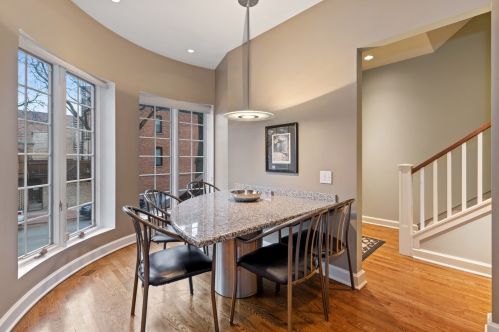 1906 Sedgwick St, Chicago IL  60614-8395 exterior