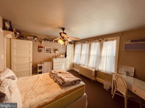 23 Merwit Ct, Camden NJ 08109-2627 exterior