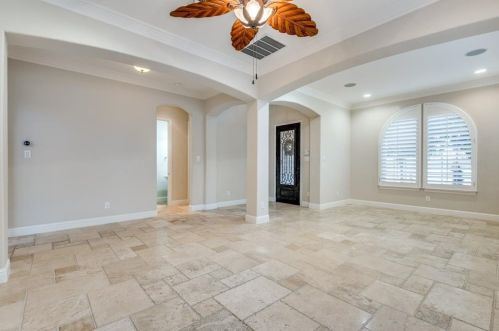 918 Camino Lago, Irving TX  75039-3047 exterior