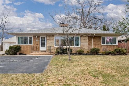 11526 Lake Ave, Cleveland, OH 44102-6108