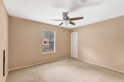 18635 Twigsworth Ln, Humble TX 77346-2611 exterior