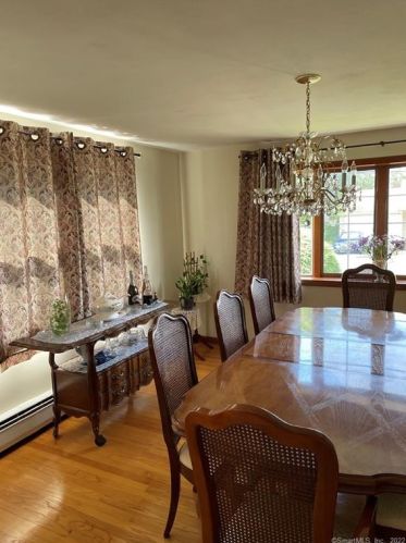 43 Grandview St, New Britain CT 06053-3048 exterior