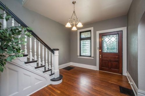 18 Linwood Ave, Pittsburgh PA  15205-4414 exterior