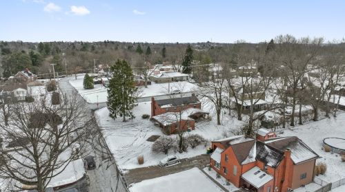 629 Park Pl, Pittsburgh, PA 15237-3676